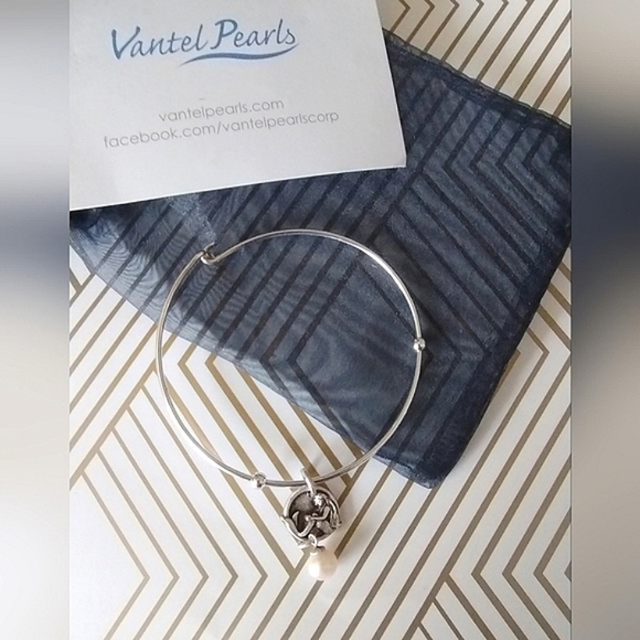 Mermaid Charm Bracelet by Vantel Pearls - Picture 3 of 12